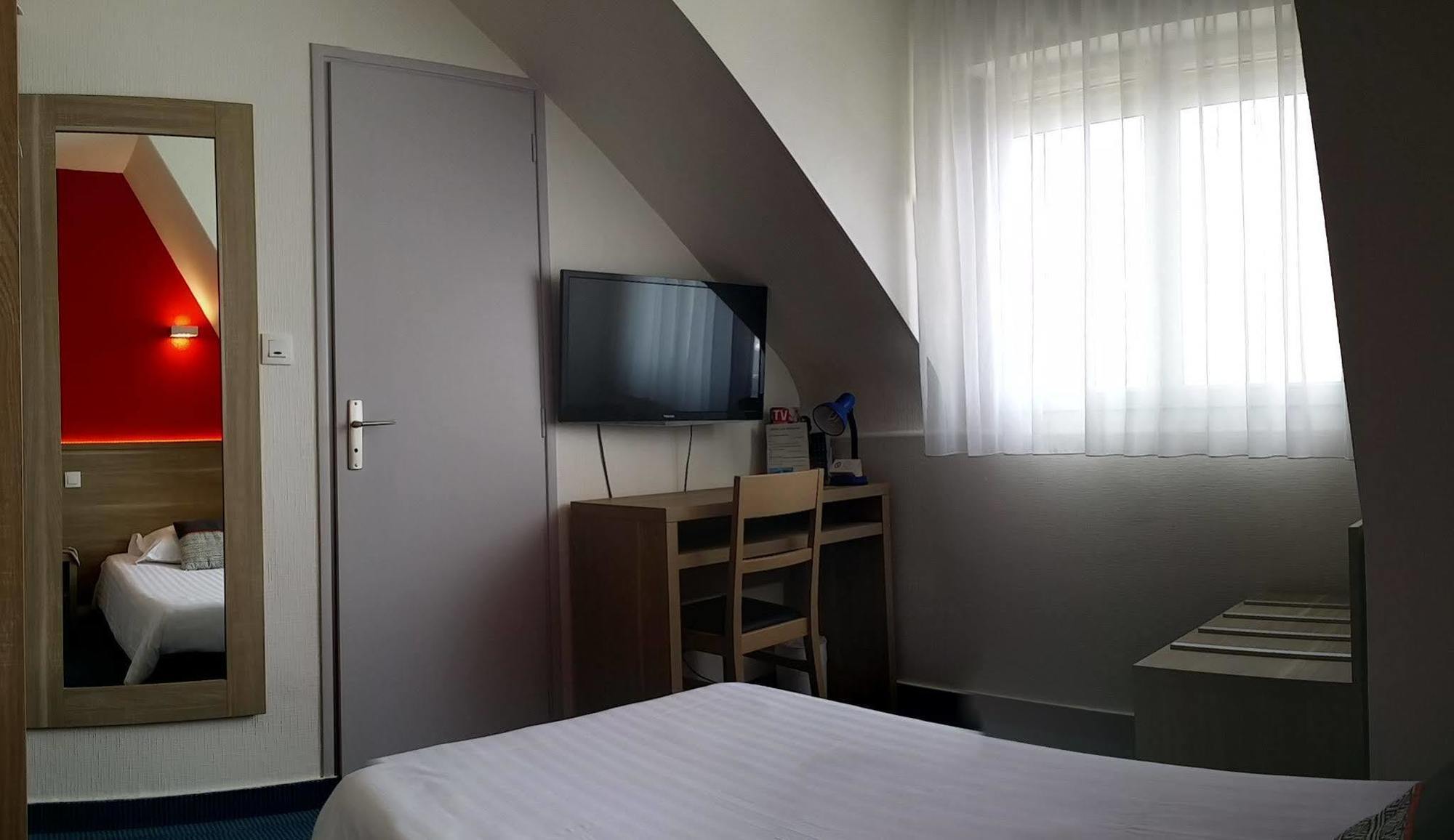 The Originals City, Hotel Les Oceanes, Lorient Bagian luar foto
