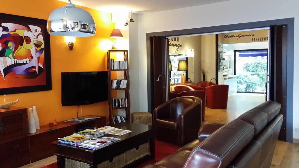 The Originals City, Hotel Les Oceanes, Lorient Bagian luar foto