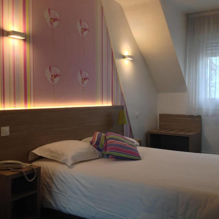 The Originals City, Hotel Les Oceanes, Lorient Bagian luar foto