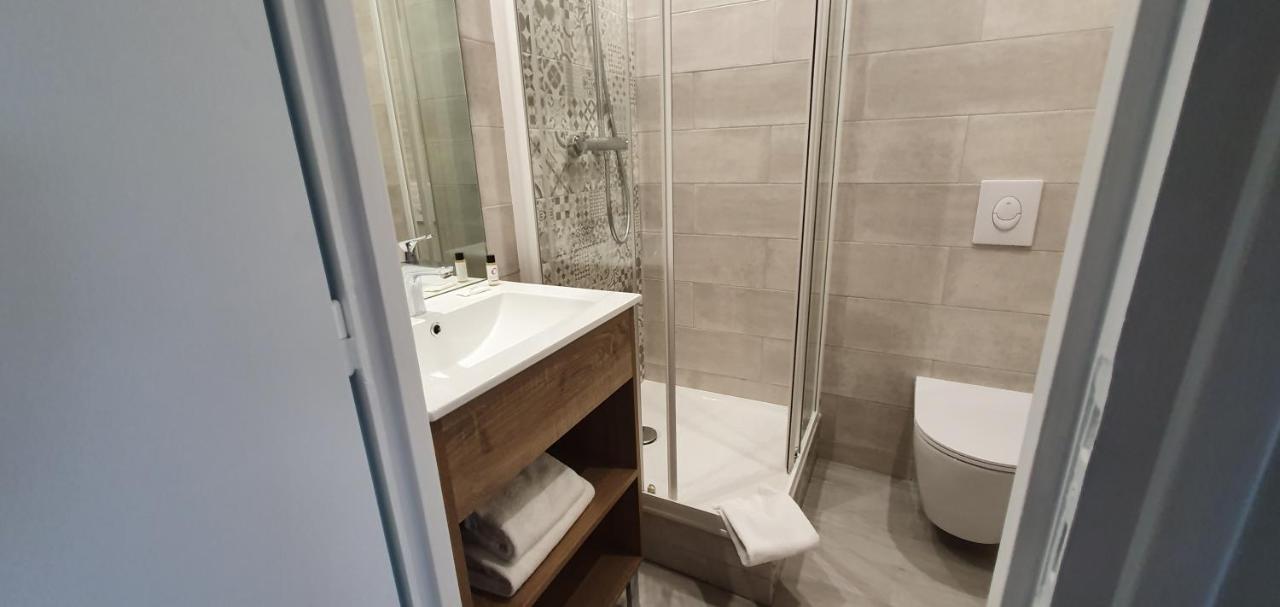The Originals City, Hotel Les Oceanes, Lorient Bagian luar foto